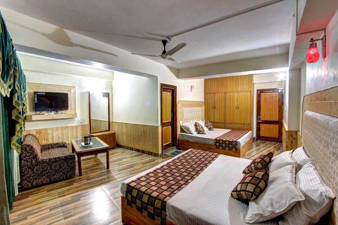 Hotel Highway Inn Manāli Buitenkant foto
