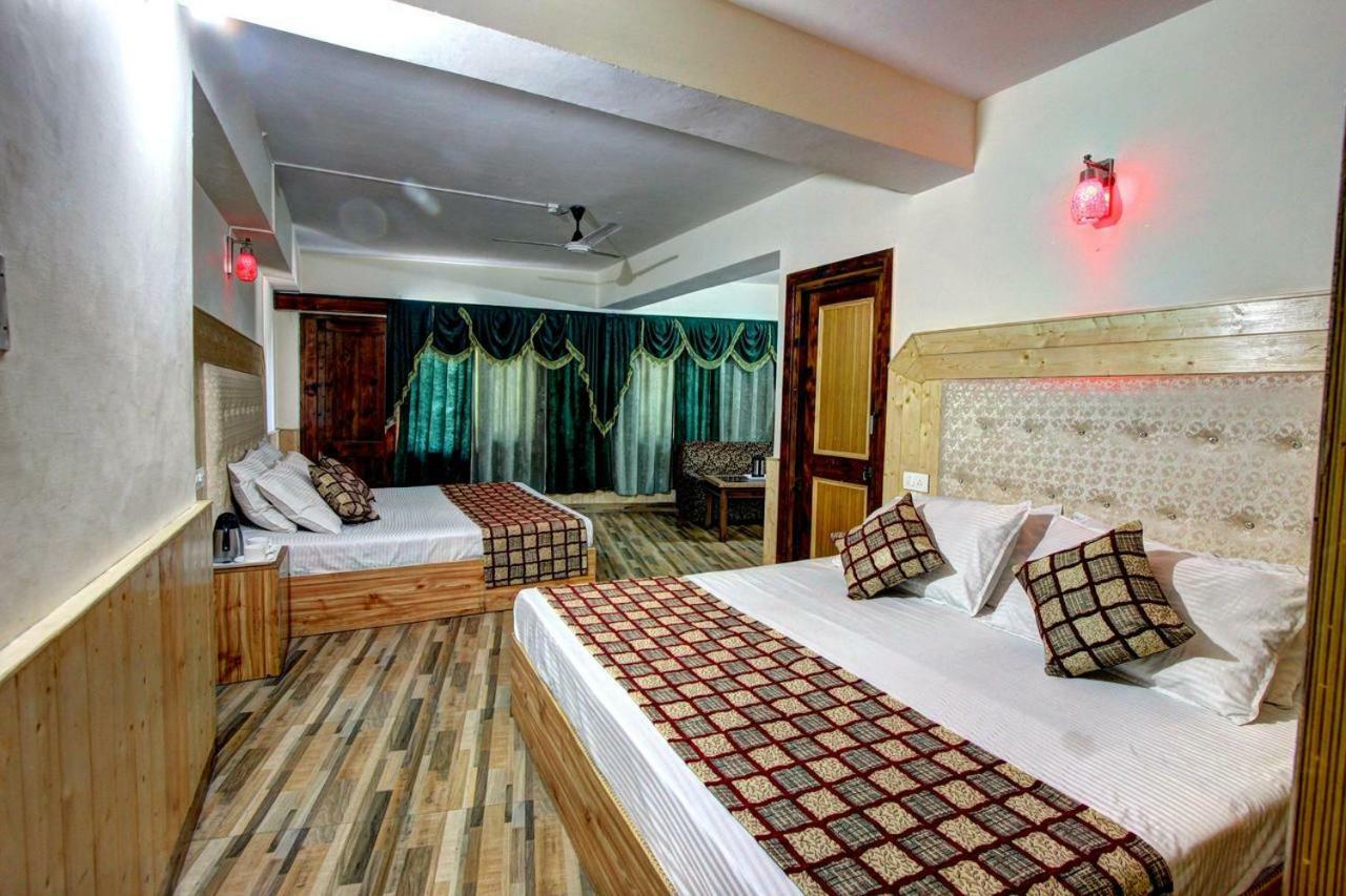 Hotel Highway Inn Manāli Buitenkant foto